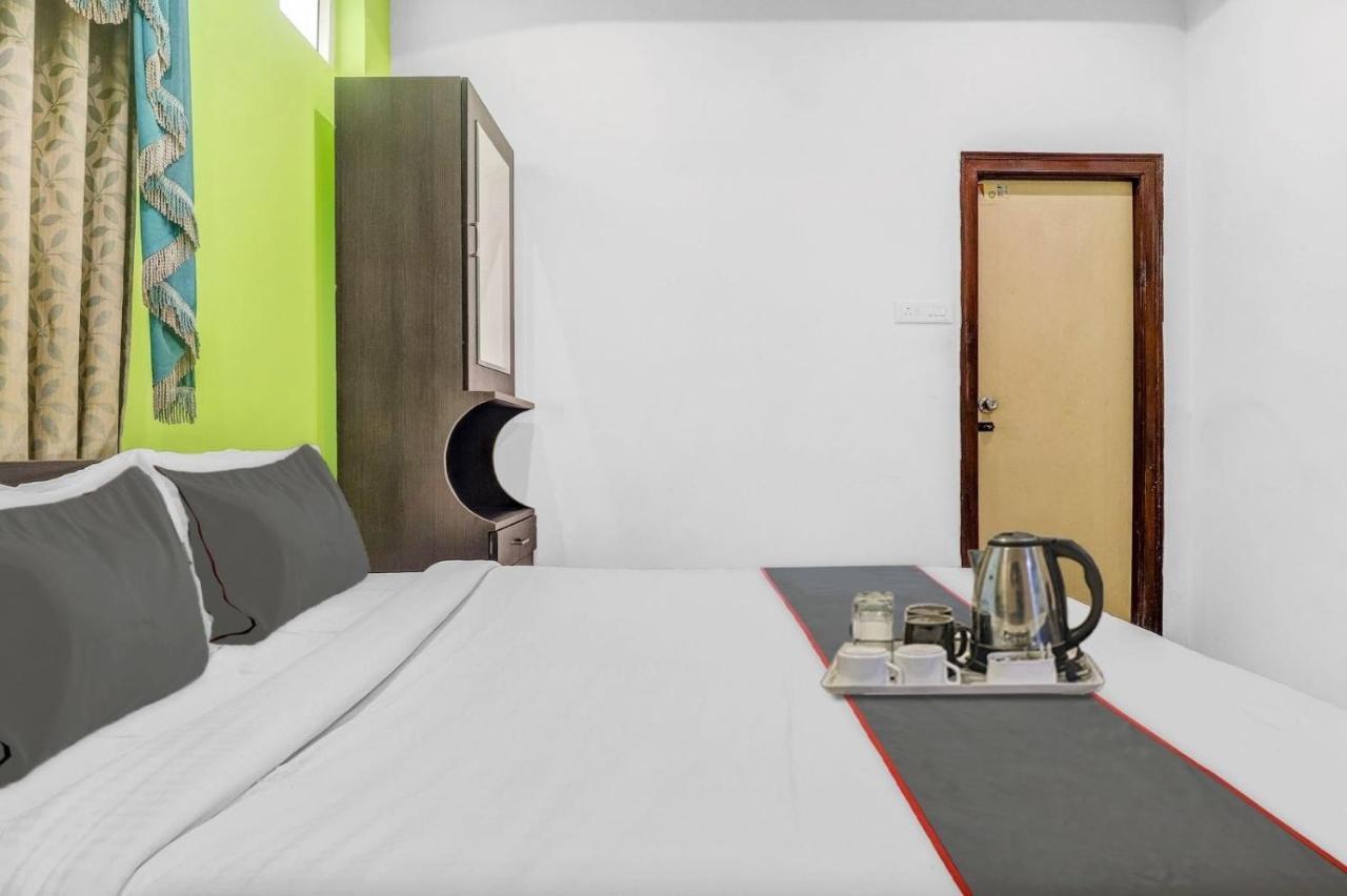 Collection O Gravity Hotel Hyderabad Exterior foto