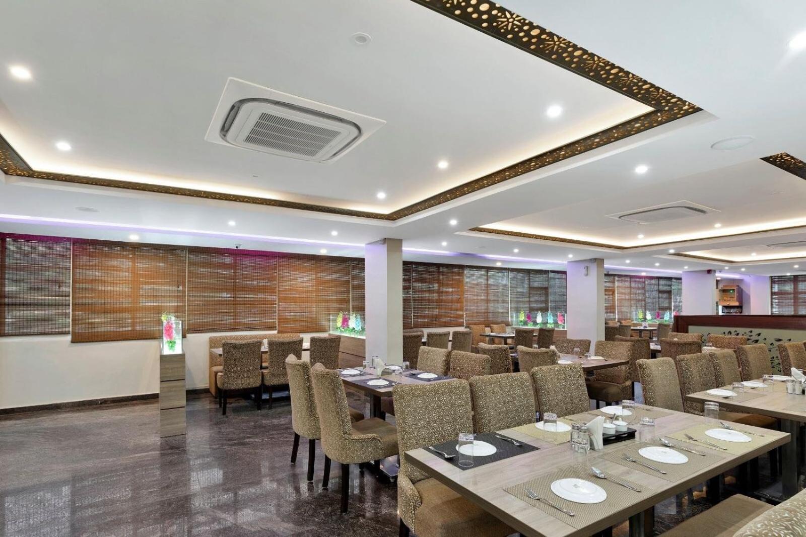 Collection O Gravity Hotel Hyderabad Exterior foto